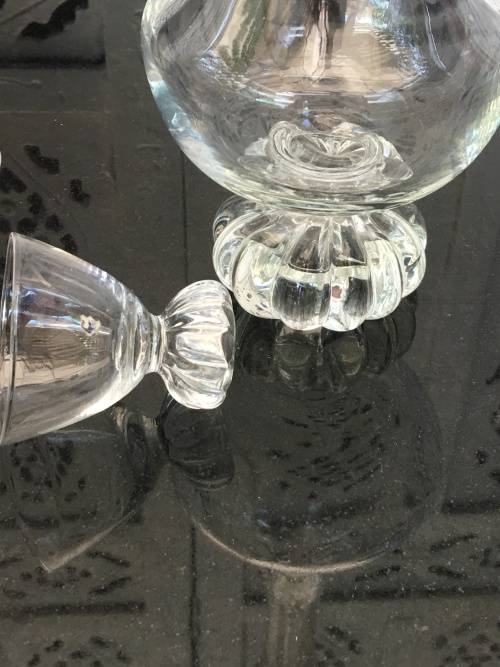 Beautiful Vintage Bubble Footed Glass Sherry Decanter & 3 matching shot glasses.