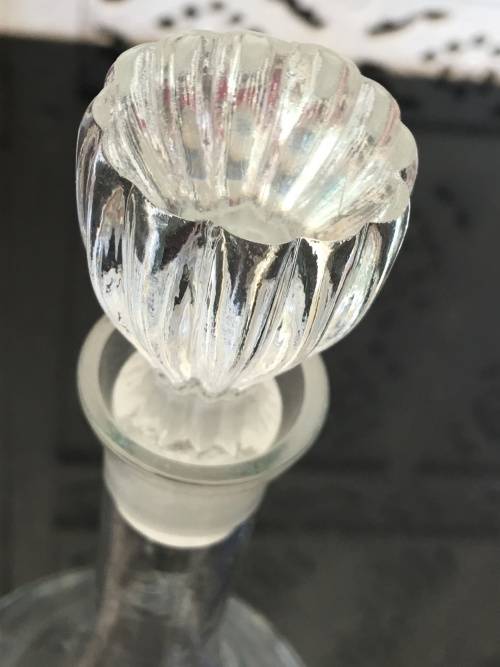 Beautiful Vintage Bubble Footed Glass Sherry Decanter & 3 matching shot glasses.