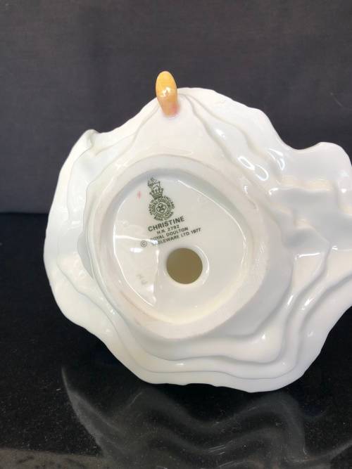 CLEARANCE !!!!  ROYAL DOULTON FIGURINE "CHRISTINE" HN 2792 (1978 - 1994) BY PEGGY DAVIES