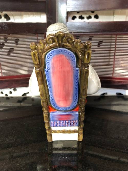 CLEARANCE !!!!  ROYAL DOULTON FIGURINE "THE JUDGE " HN 2443 (1972- 1976) BY M.NICOLL