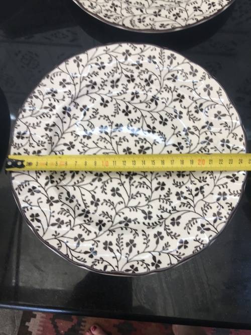 5 x Collectors Laura Ashley Susanna Johnson Brothers England Porcelain 25 cm Dinner Plates