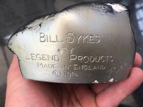 WOW !!! BILL SYKES - VINTAGE LEGEND PRODUCTS CHALKWARE 3D WALL HANGING FIGURINE SIGNED BY F. WRIGHT