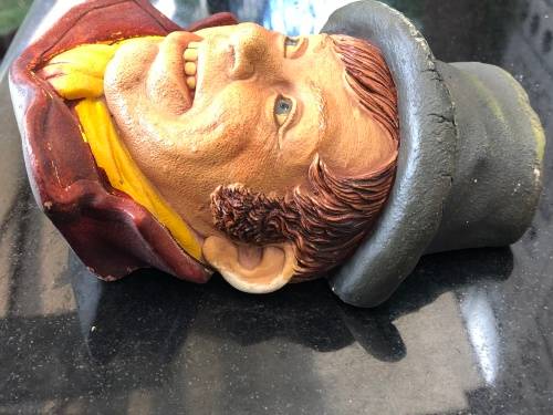 WOW !!! ARTFUL DODGER - VINTAGE LEGEND PRODUCTS CHALKWARE 3D WALL HANGING FIGURINE