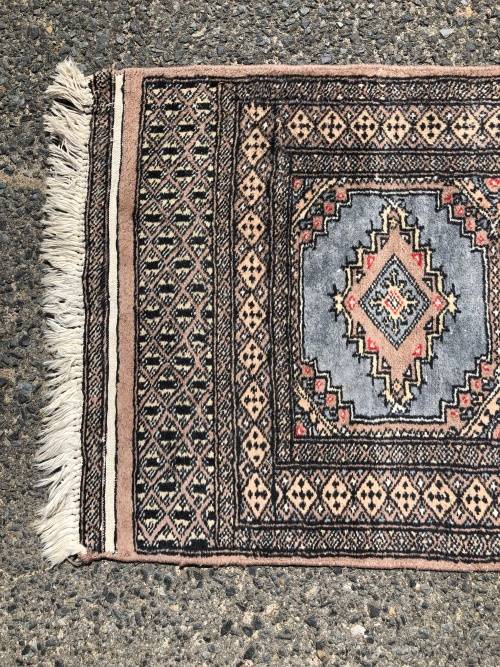 WOW !!!!  SIGNED STUNNING HAND KNOTTED PURE WOOL KARACHI BLUE BOKHARA PERSIAN RUNNER 1810 X 640mm