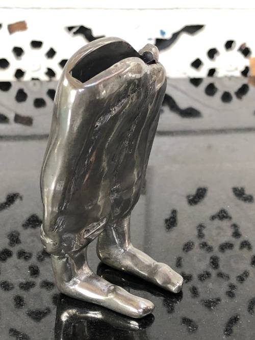 WOW !!! VINTAGE CARROL BOYES PEWTER SMALL SIZE PICTURE FRAME - KNEELING MAN