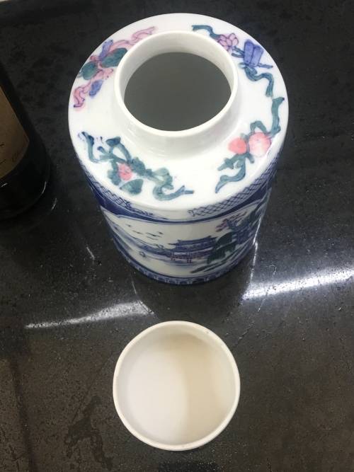Lovely Decorative Chinese Blue Under Glaze Hand Painted Tea Caddy With Foo Lion Lid Kiln Mark