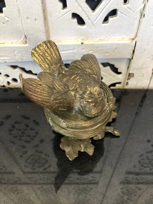 WOW !!! STUNNING FIRE GILDED BRONZE BIRD ON THE NEST LIDDED TRINKET BOX - c1800's
