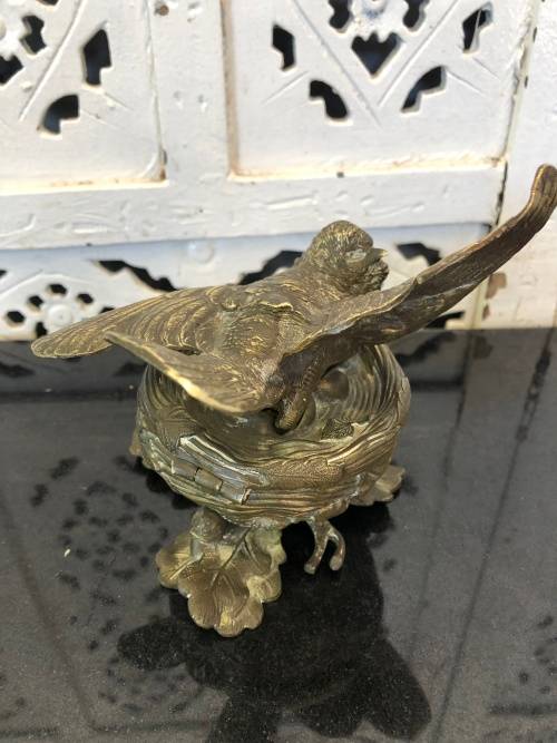 WOW !!! STUNNING FIRE GILDED BRONZE BIRD ON THE NEST LIDDED TRINKET BOX - c1800's