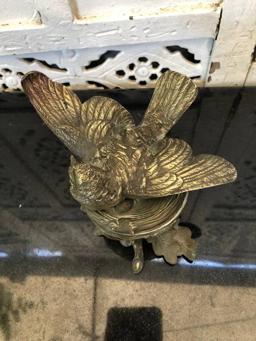 WOW !!! STUNNING FIRE GILDED BRONZE BIRD ON THE NEST LIDDED TRINKET BOX - c1800's