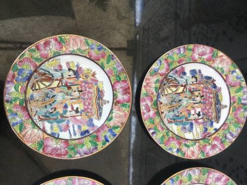 Lot of 4 Lovely Chinese Export Famille Rose Canton Porcelain 15 cm Qianlong Mark Plates .