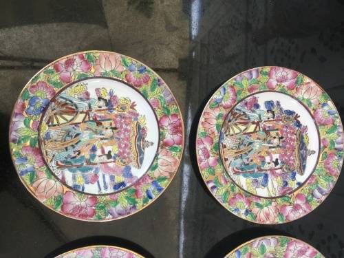Lot of 4 Lovely Chinese Export Famille Rose Canton Porcelain 15 cm Qianlong Mark Plates .
