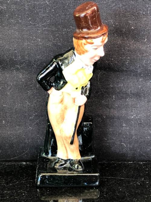 CLEARANCE !!!!  ROYAL DOULTON FIGURINE "DICK SWIVELLER" M90 (1949- 1981) BY LESLIE HARRADINE