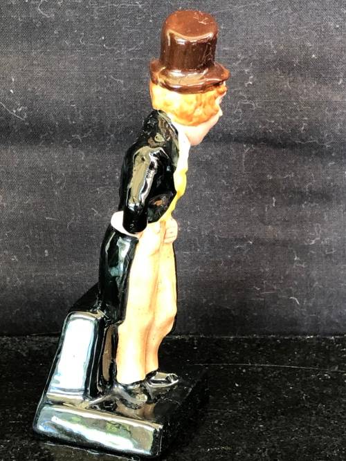 CLEARANCE !!!!  ROYAL DOULTON FIGURINE "DICK SWIVELLER" M90 (1949- 1981) BY LESLIE HARRADINE