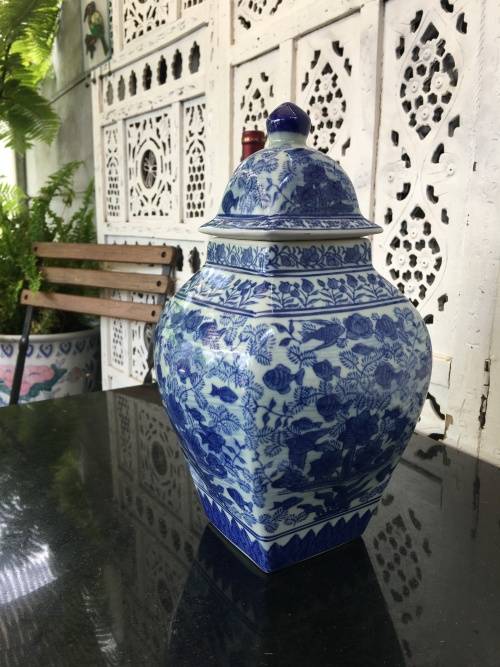 Lovely Large Chinese Under Glaze Blue Hand Painted Porcelain 27 cm Temple Jar. Sea Scene