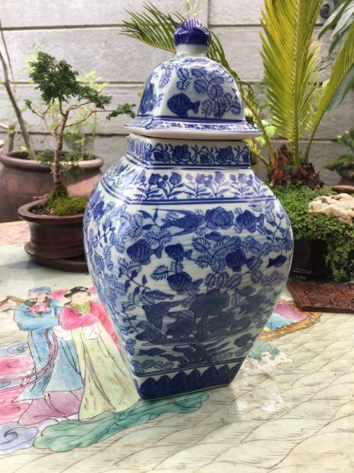 Lovely Large Chinese Under Glaze Blue Hand Painted Porcelain 27 cm Temple Jar. Sea Scene