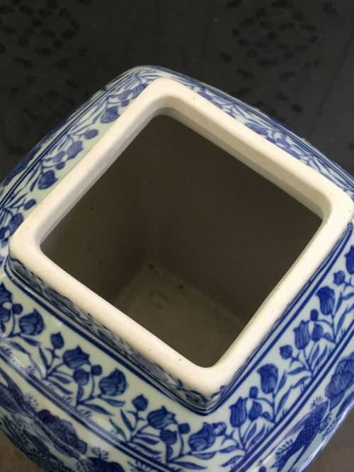 Lovely Large Chinese Under Glaze Blue Hand Painted Porcelain 27 cm Temple Jar. Sea Scene