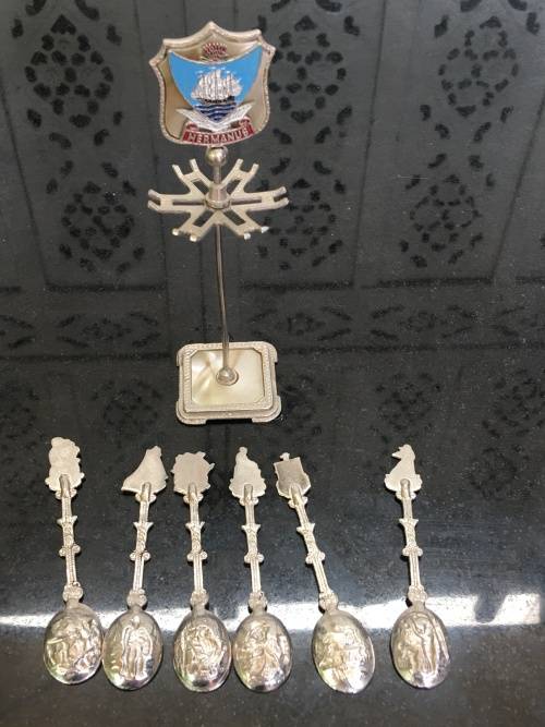 Vintage Hermanus Silver Plated Relief Small Tea Spoons on a Stand,