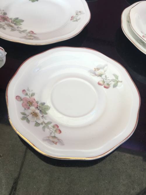 Antique Set of 4 c1918 PirkenHammer Czechoslovakian Tea cups & Saucers