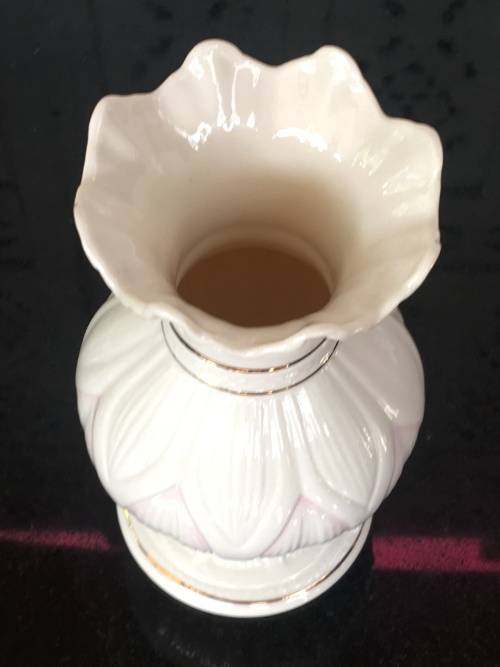 Belleek China Irish Symbols Ivory & Pink Vase. Mint Condition. 16 cm