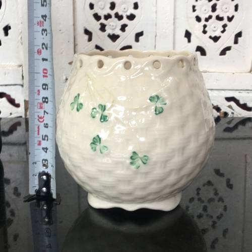 Belleek China Irish Symbols Ivory & Green Bulbous Pierced Rim Vase. Mint Condition. 12 cm