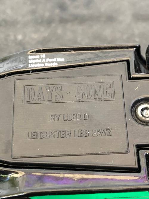 WOW !!! MODEL A FORD VAN BY LLEDO - DAYS GONE BY - UNWIN'S SWEET PEAS - METAL WITH PLASTIC TRIM