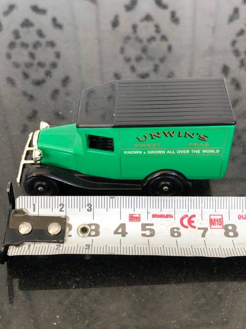 WOW !!! MODEL A FORD VAN BY LLEDO - DAYS GONE BY - UNWIN'S SWEET PEAS - METAL WITH PLASTIC TRIM