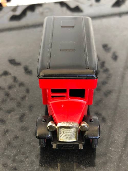 WOW !!! LARGER MODEL A FORD VAN BY LLEDO - DAYS GONE BY - ROYAL MAIL - METAL WITH PLASTIC TRIM
