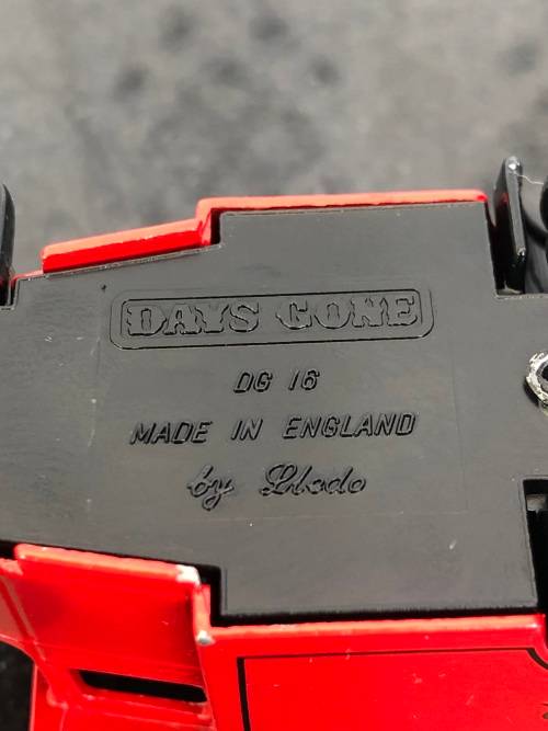 WOW !!! LARGER MODEL A FORD VAN BY LLEDO - DAYS GONE BY - ROYAL MAIL - METAL WITH PLASTIC TRIM