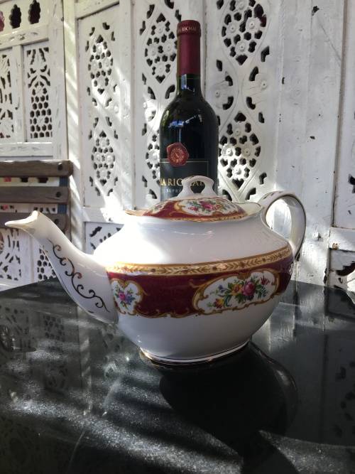 Classic Royal Albert "Lady Hamilton,Hampton Shape, Maroon & Gold, Floral Pattern Tea Pot 1Lt