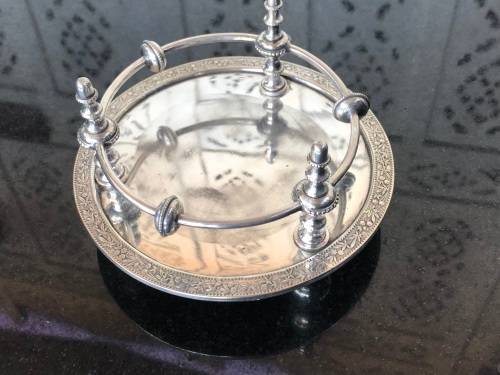 STUNNING THOMAS WOOLLEY VERY DECORATIVE SILVERPLATE HALLMARKED WINE COASTER - CLEARLY MARKED