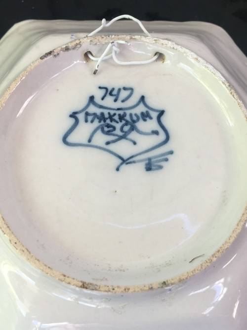 Vintage Makkum Dutch Pottery Hand Painted Blue Dish. Sign by Painter TS -Tonny Siemonsma c1940-1960