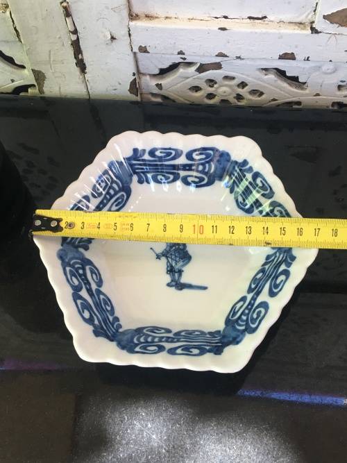 Vintage Makkum Dutch Pottery Hand Painted Blue Dish. Sign by Painter TS -Tonny Siemonsma c1940-1960