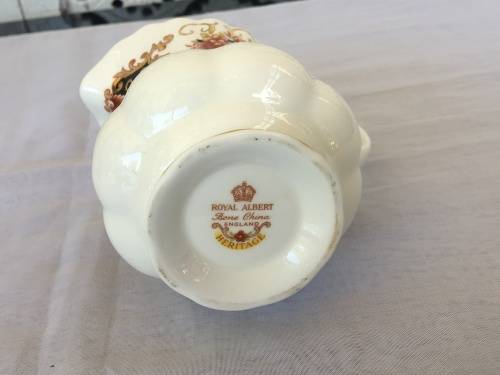Rare Disc- c 1960s Royal Albert Bone China England `HERITAGE` Imari Style  Montrose Footed Creamer
