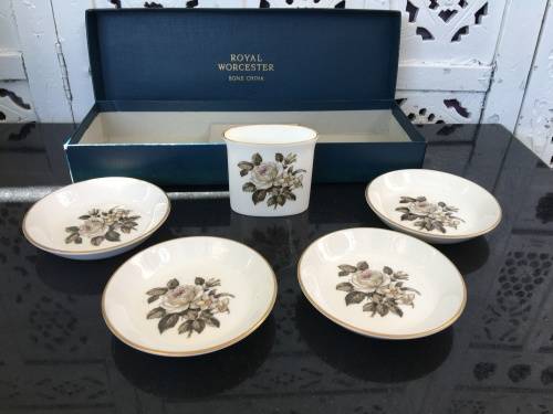 Vintage Royal Worcester Fine Bone China 5 Piece Porcelain Box Set