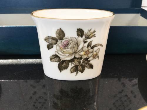 Vintage Royal Worcester Fine Bone China 5 Piece Porcelain Box Set