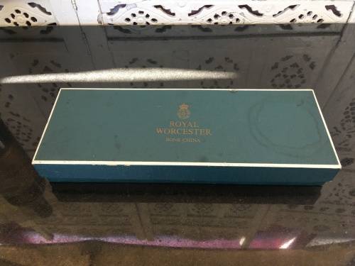 Vintage Royal Worcester Fine Bone China 5 Piece Porcelain Box Set