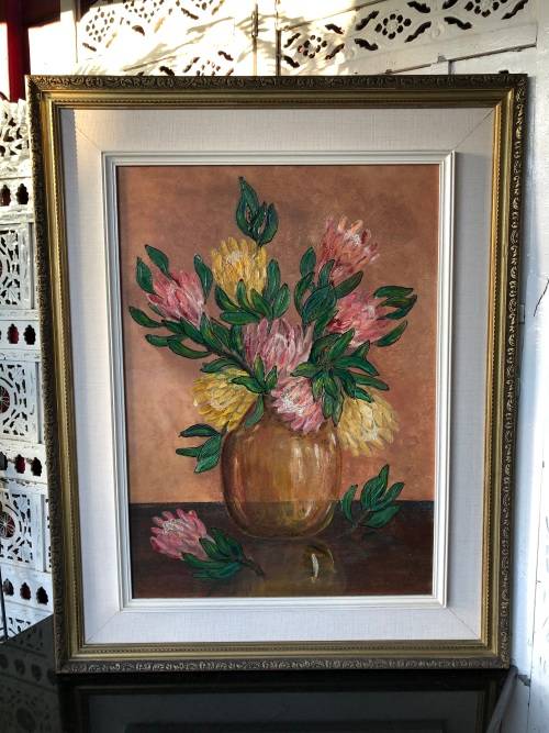 INVESTMENT ART !! BEAUTIFUL LARGE FRAMED OIL ON BOARD - STILL LIFE WITH PROTEA'S - SIGNED DATED