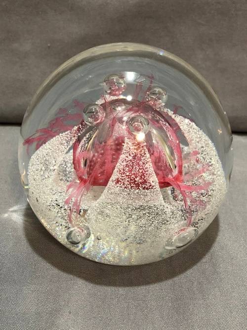 AMAZING PIECE !!!! HAND CRAFTED CAITHNESS PINK GLASS SCOTTISH PAPERWEIGHT - CLEARLY MARKED