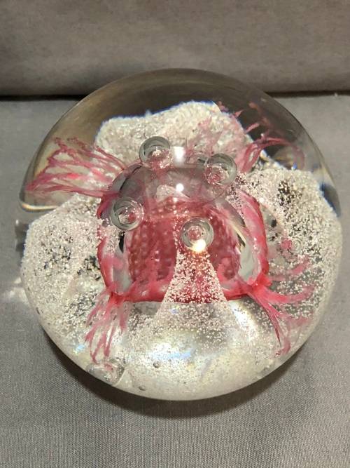 AMAZING PIECE !!!! HAND CRAFTED CAITHNESS PINK GLASS SCOTTISH PAPERWEIGHT - CLEARLY MARKED