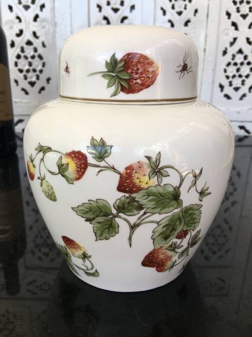 Large Vintage Coalport Strawberry Pattern Porcelain Ginger Jar Discontinued c1975-1980
