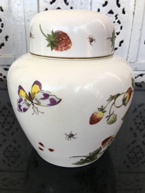 Large Vintage Coalport Strawberry Pattern Porcelain Ginger Jar Discontinued c1975-1980