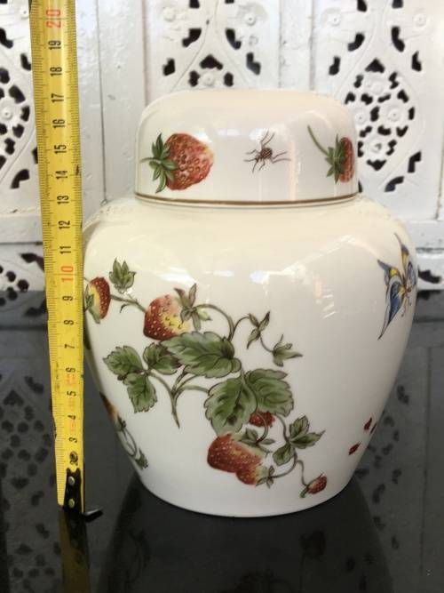 Large Vintage Coalport Strawberry Pattern Porcelain Ginger Jar Discontinued c1975-1980