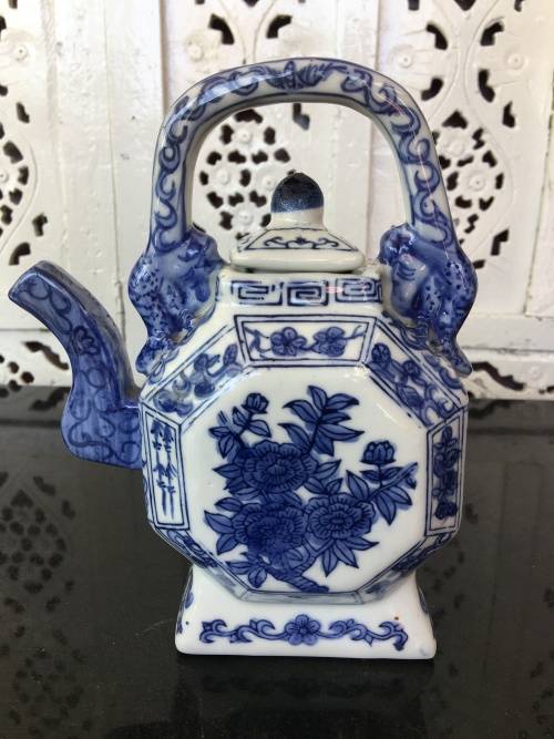 Lovely Marked Made In China Blue and White Raised Relief Hand Painted 500ml Tea Pot