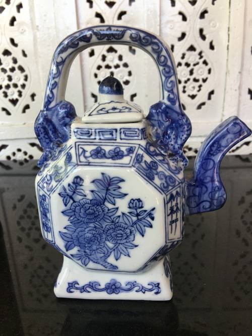 Lovely Marked Made In China Blue and White Raised Relief Hand Painted 500ml Tea Pot