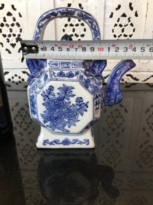 Lovely Marked Made In China Blue and White Raised Relief Hand Painted 500ml Tea Pot