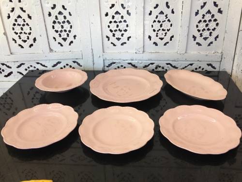 Delightful Pink 6 Piece Tableware Plates Ribbed Edg- Marked Rosa Reg Sol JandG Meakin England