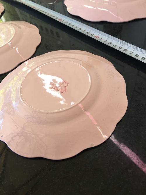 Delightful Pink 6 Piece Tableware Plates Ribbed Edg- Marked Rosa Reg Sol JandG Meakin England
