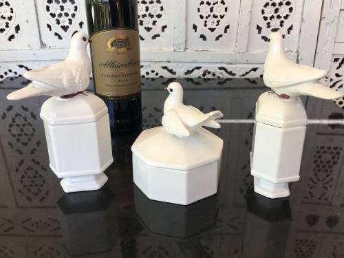Collection Of Vintage Costa Italy Dove Lidded Vanity Jars. Hand Made and Glazed Italian Art.