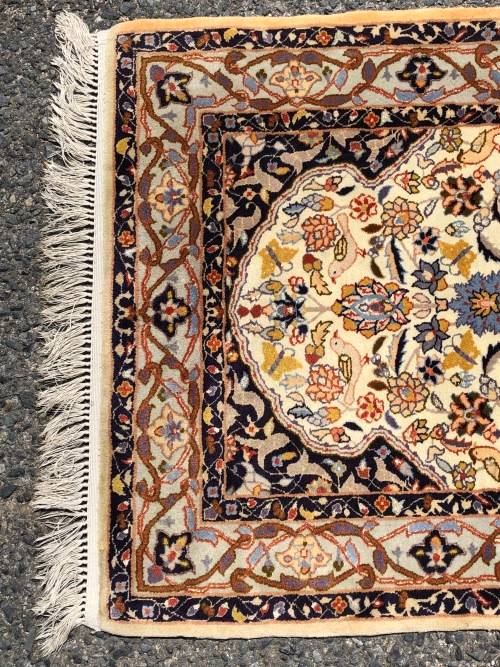 STUNNING THICK PILE SILK FOUNDATION AND LAMBS WOOL KASHMIR RUG WITH SILK ENHANCEMENTS
