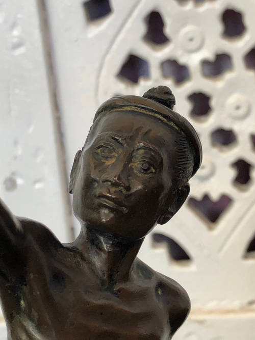 STUNNING FUNCTIONAL ARTWORK !!! GORGEOUS BRONZE FIGURE OF A CHINESE GENTLEMAN - INCENSE BURNER